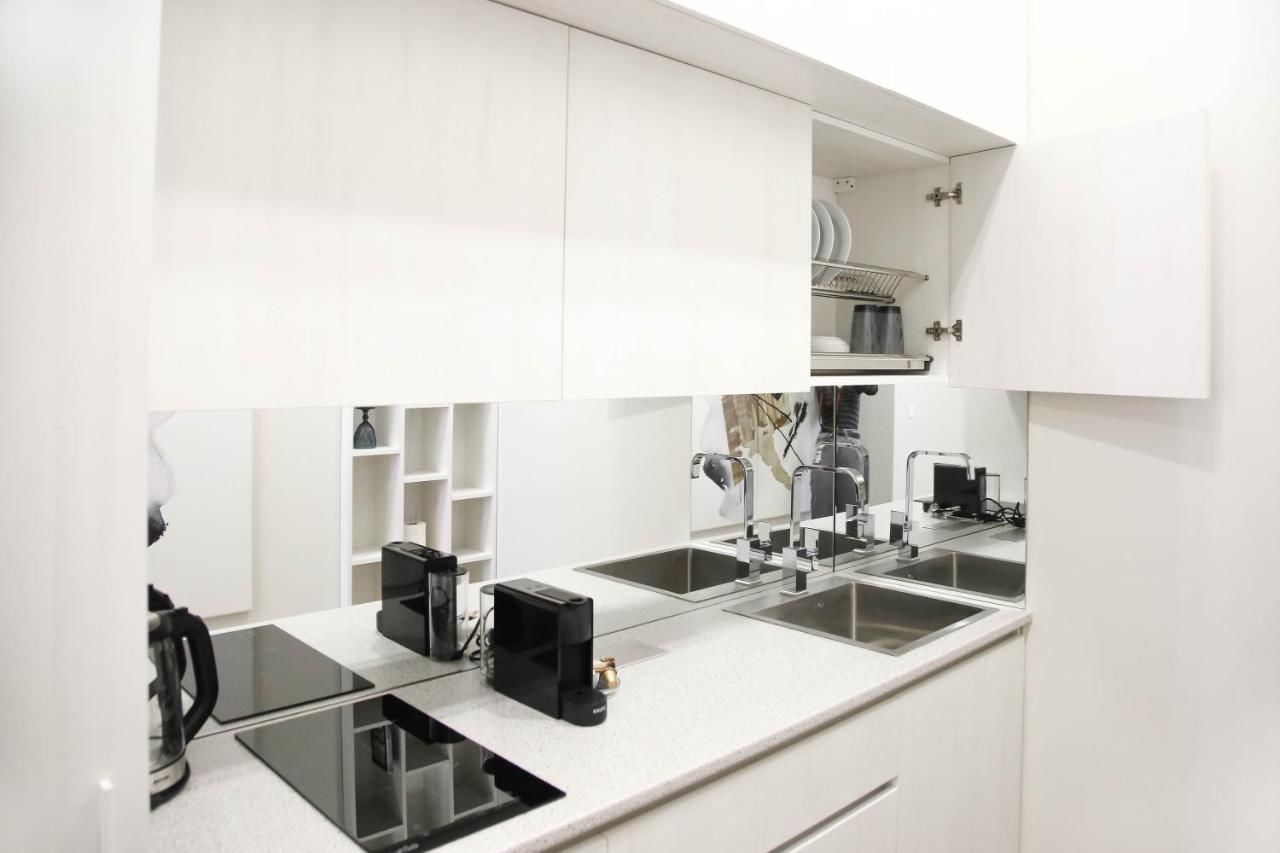 Апартаменты Apartments на Трояндовій Черновцы-4